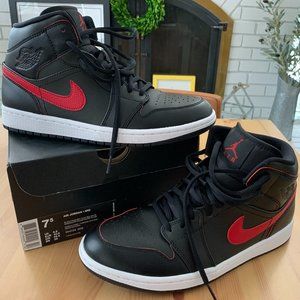 Like New - Air Jordan 1 Mid - Black/Team Red/White/Team Red